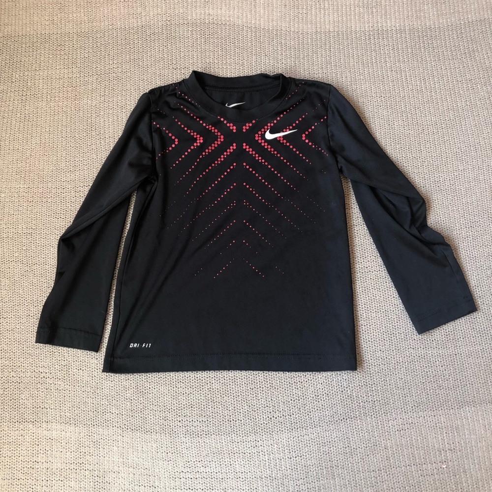 Black Nike long sleeve shirt